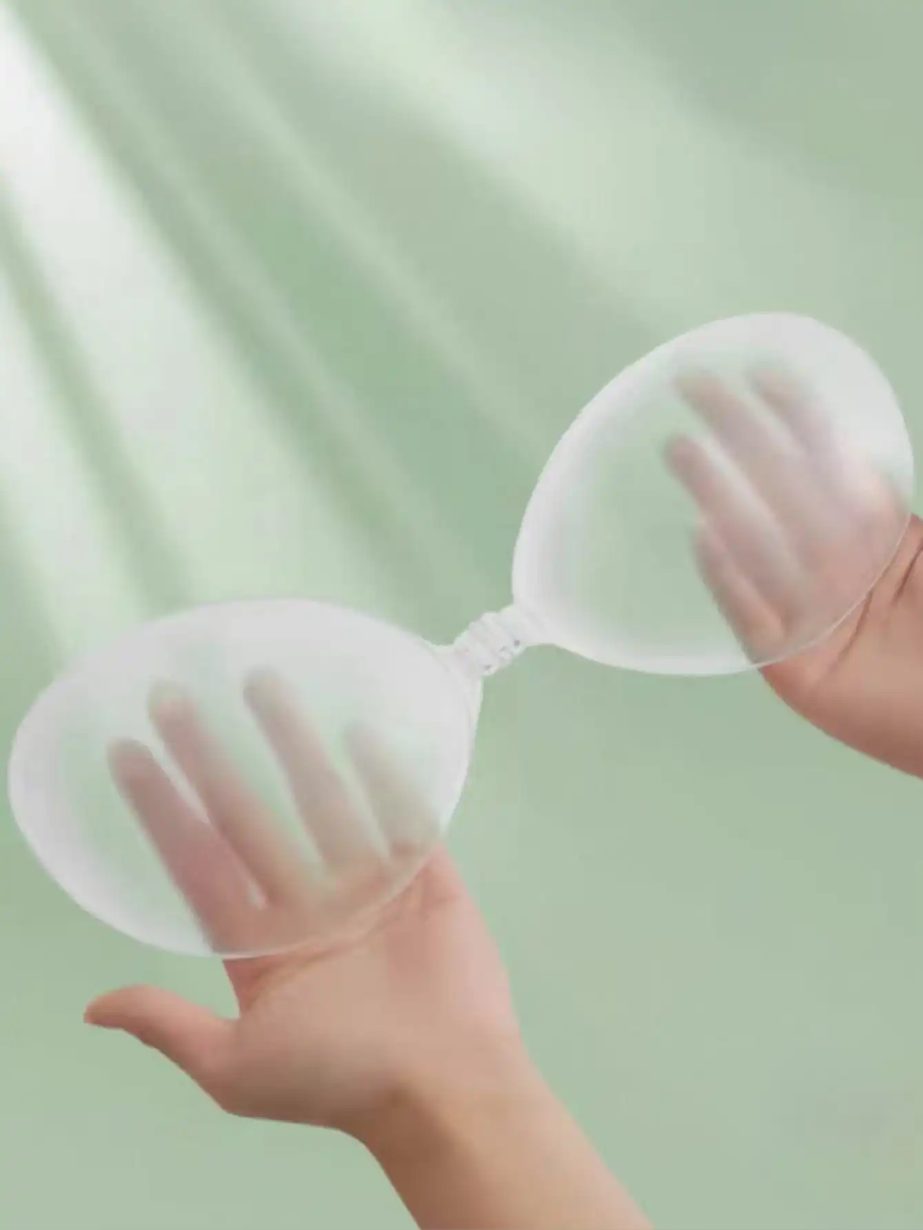 Women's invisible strapless si - مراجعة Silicone Bra Adhesive وسعره