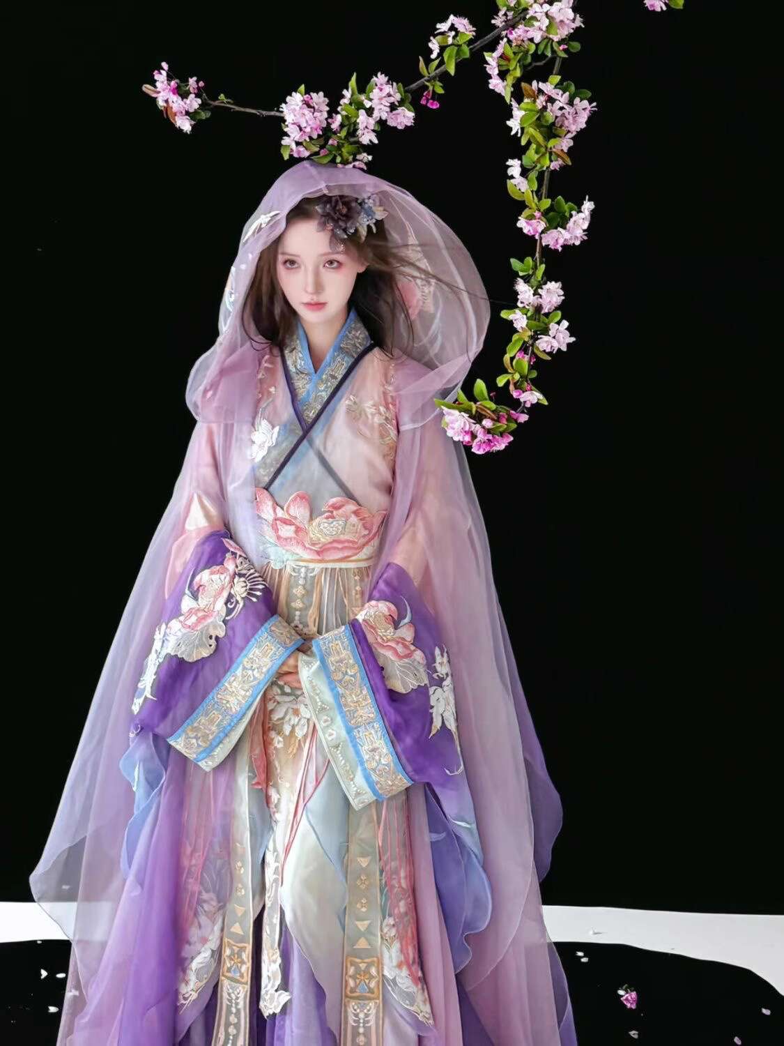 New Fiesta Carnival Halloween  - مراجعة Robe Silk Women وسعره