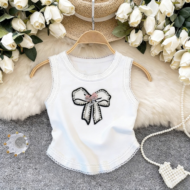 White Lace Trim Rhinestone Bow - مراجعة Cami Top Lace وسعره